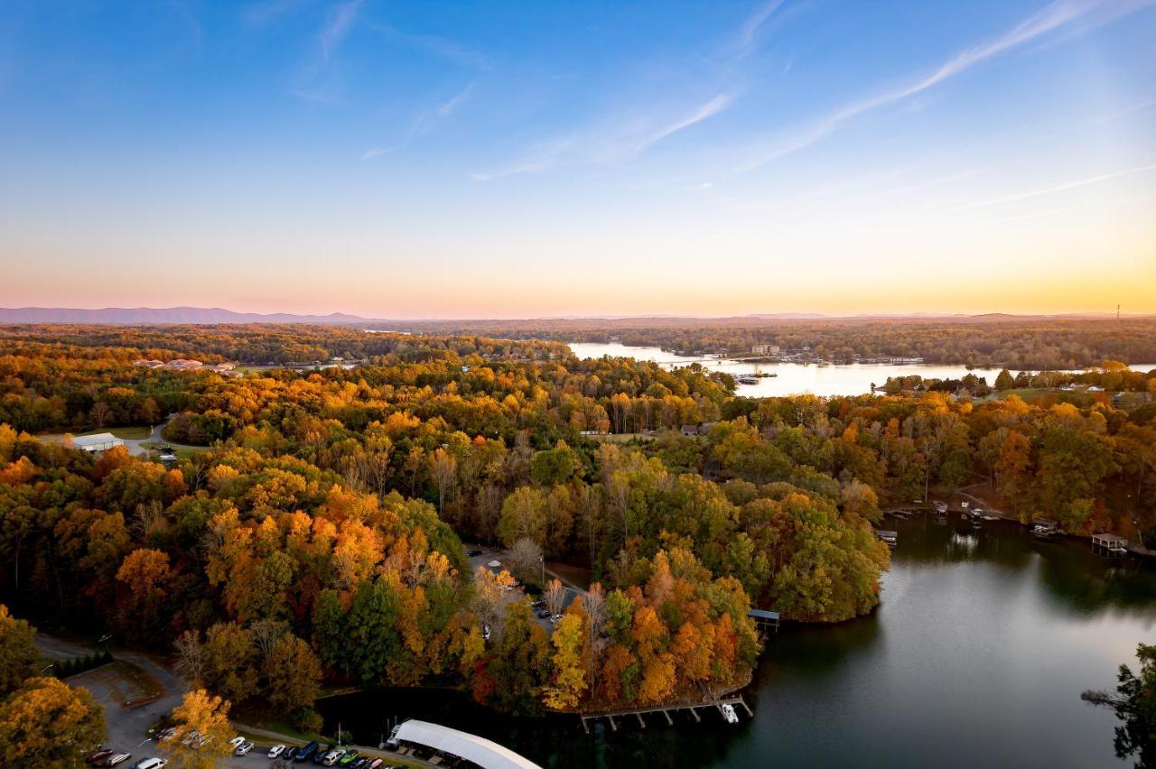 Halesford Harbour Resort - Smith Mountain Lake Moneta Extérieur photo